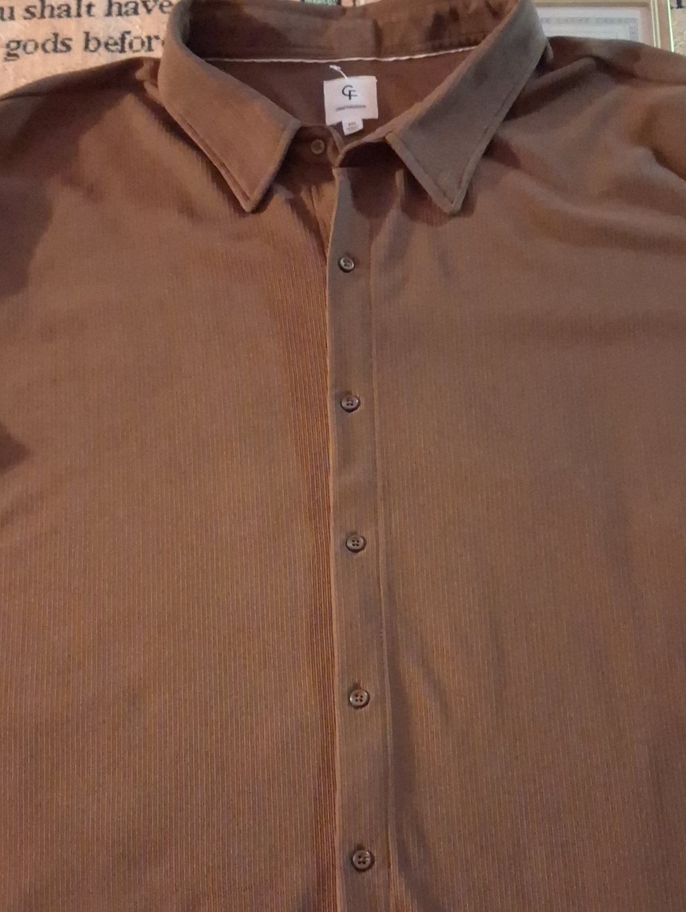 Classic Brown Ribbed Button-Down Shirt - Men